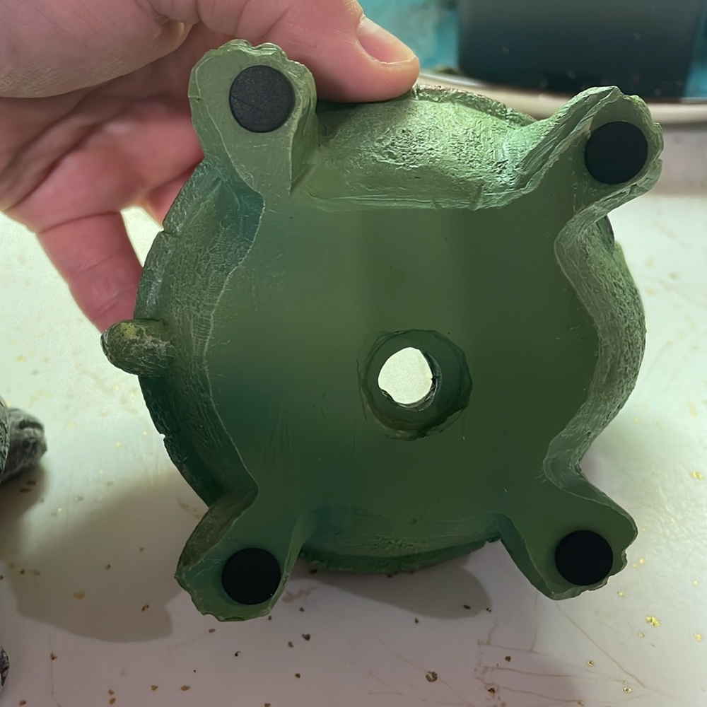 Set of 2 Turtle Planter Pots - Picture 4 of 13